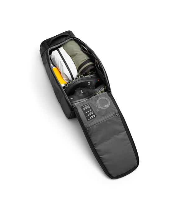Trinkrucksack DB Hugger Backpack 20L Black Out