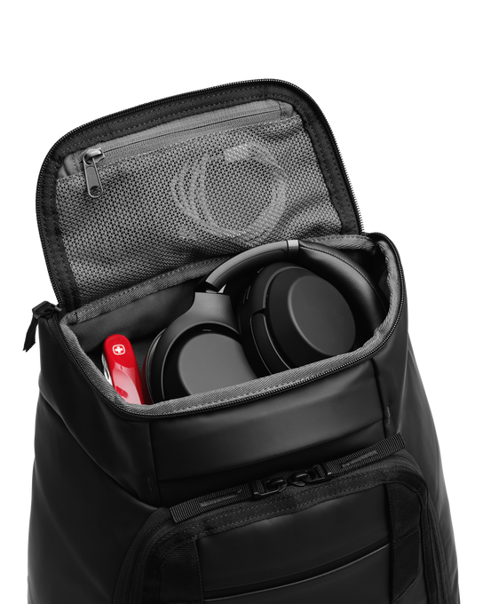 Trinkrucksack DB Hugger Backpack 30L Sand Grey
